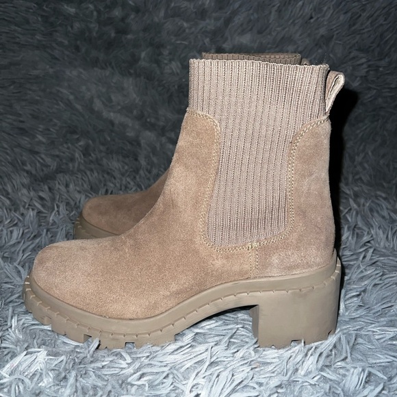 Steve Madden Zappa Lug Sole Bootie - Picture 5 of 6